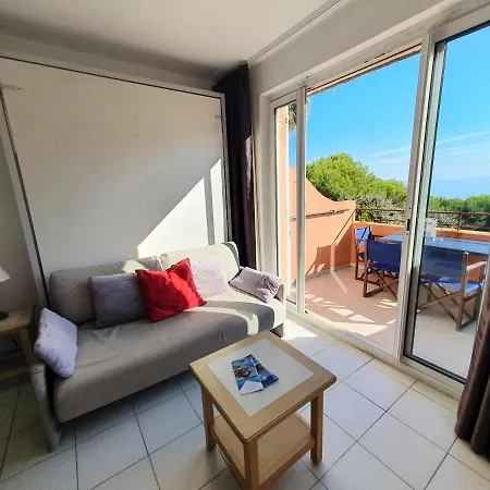 T2 Vue 50m De La A Giens Hyères